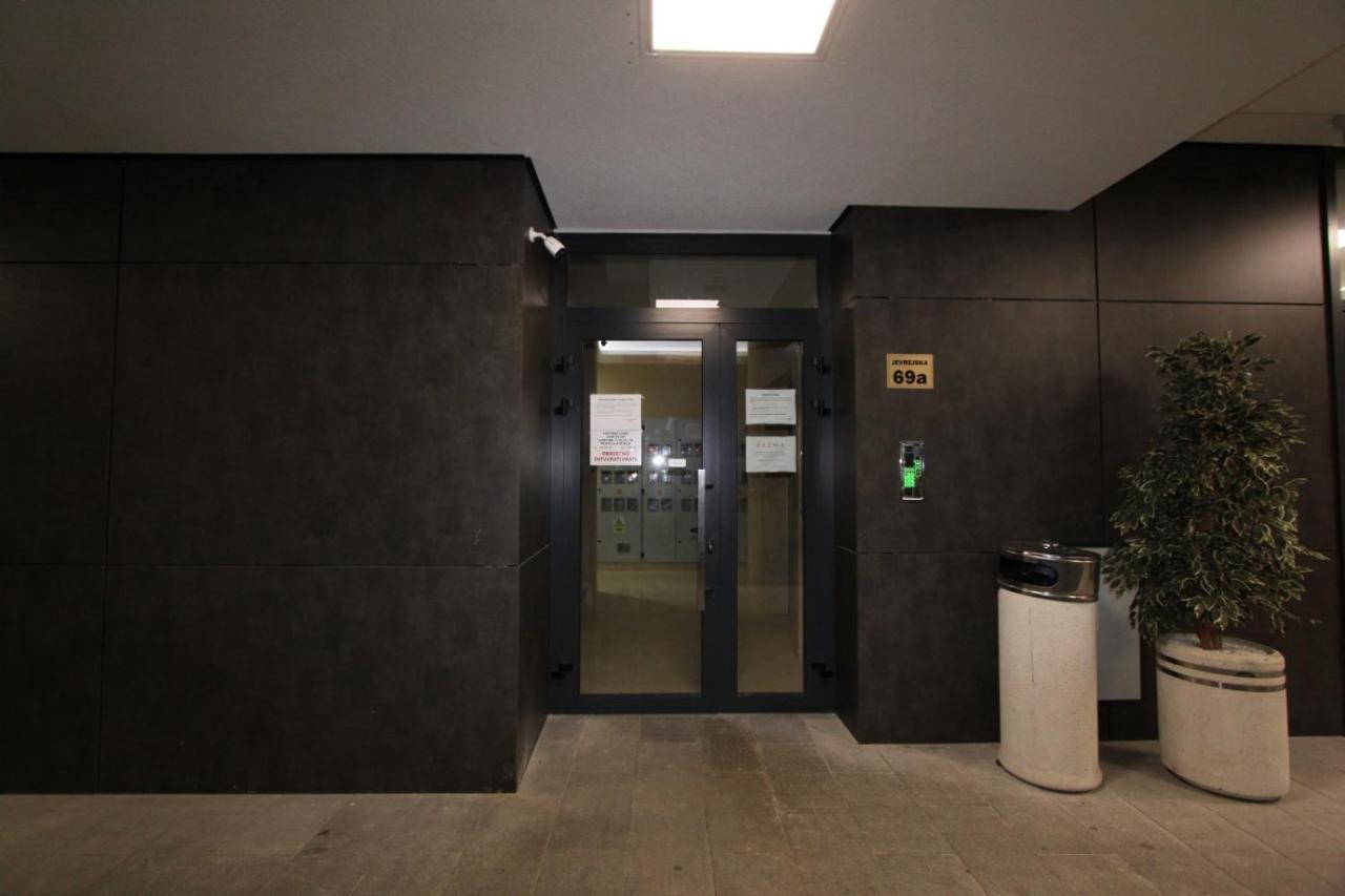 Downtown Apartment Banja Luka Ngoại thất bức ảnh